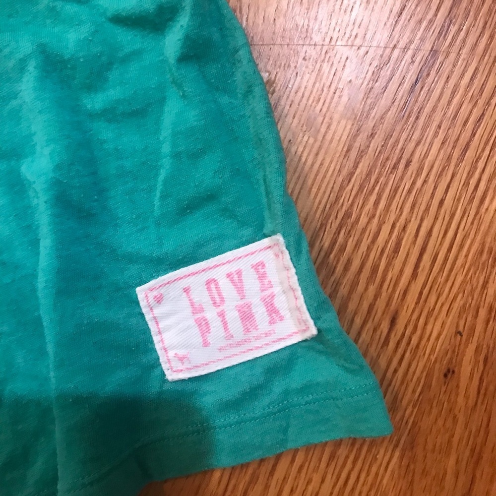 🍭VINTAGE Victoria’s Secret Tee - Picture 4 of 6